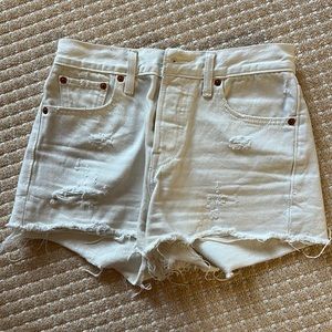 levis white wedgie shorts